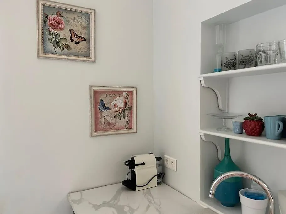 Rossetti Rosa Vieux Nice 2 Bed