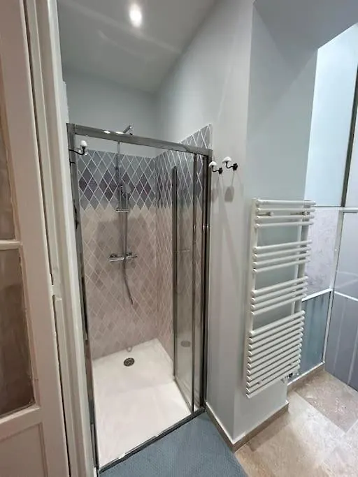 Rossetti Rosa Vieux Nice 2 Bed Appartamento